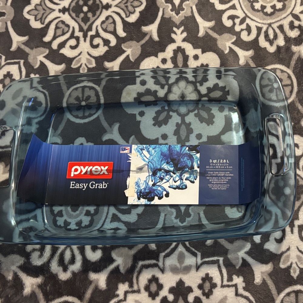 Pyrex Easy Grab Light Blue Glass Baking Pan